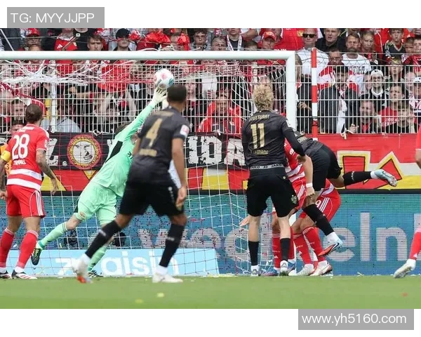 德乙精彩对决科隆主场迎战菲尔特力争三分